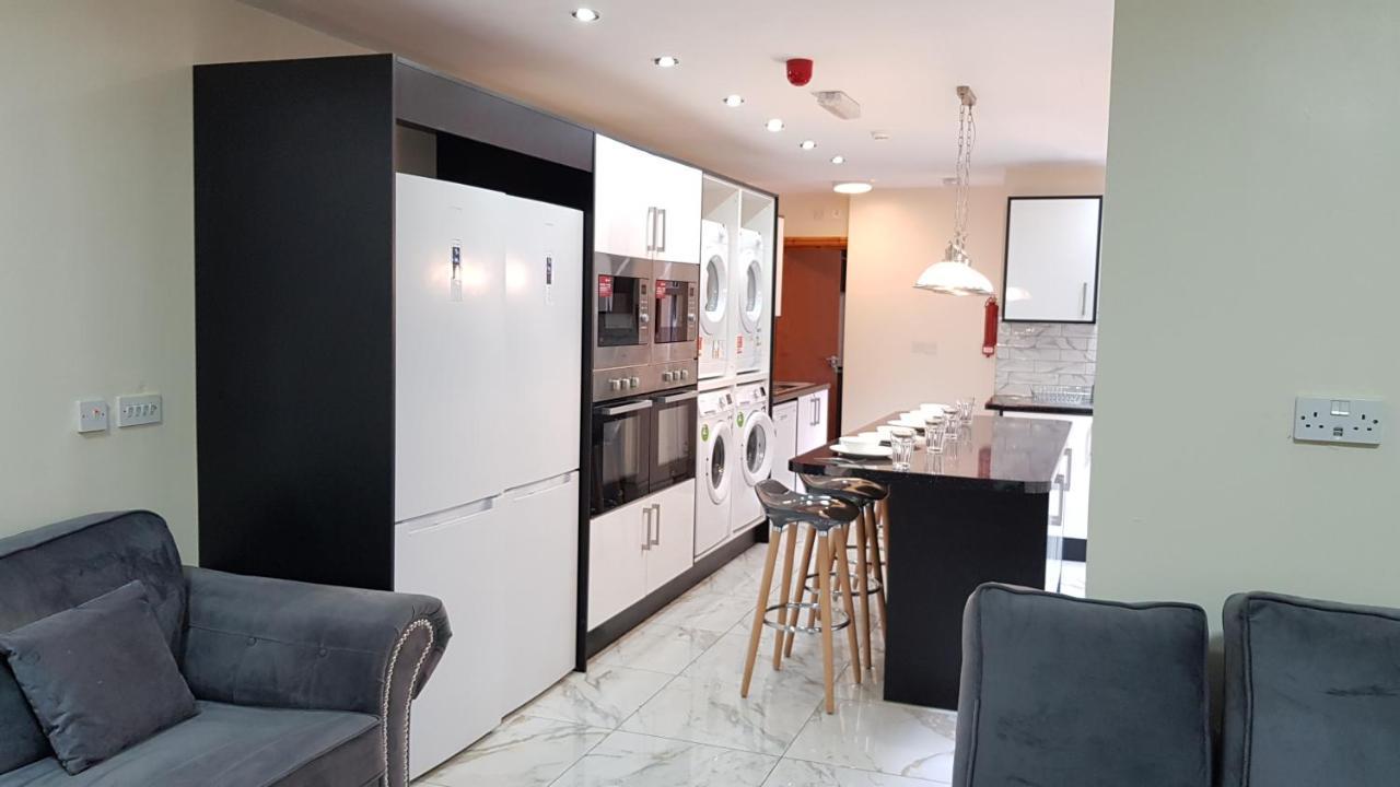 Double Ensuite Rooms Near City Centre Бирмингам Екстериор снимка
