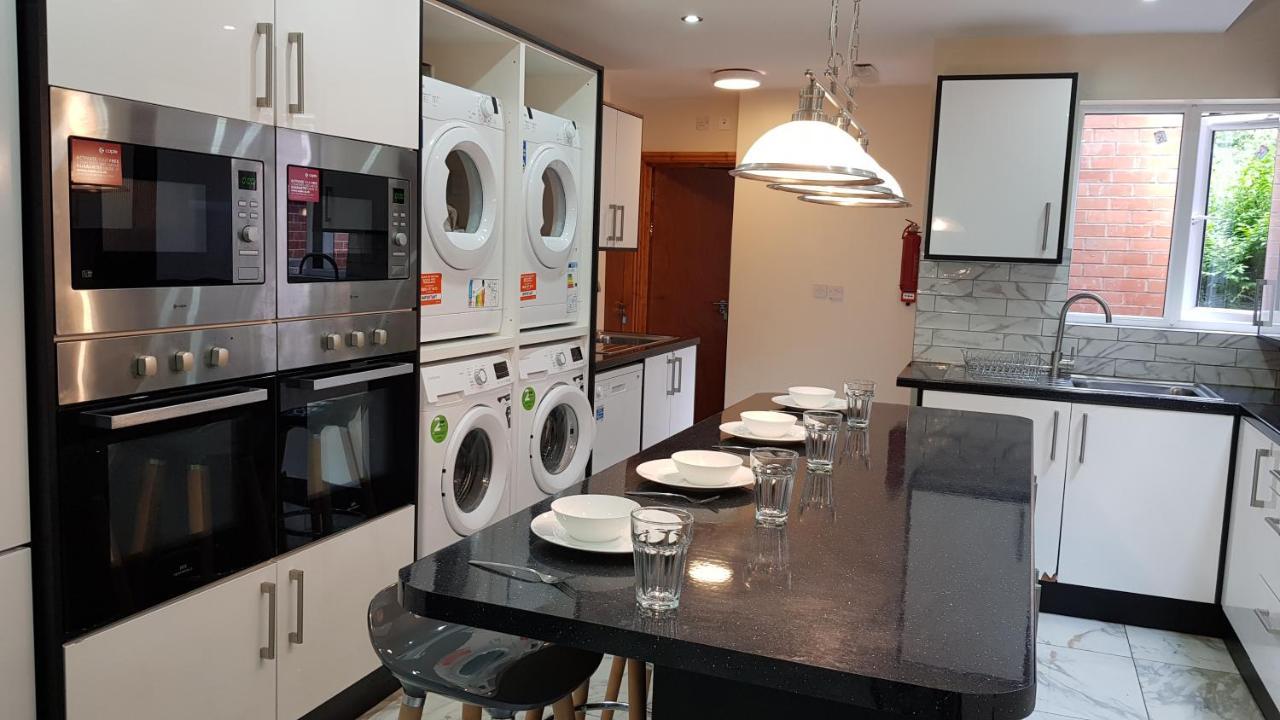 Double Ensuite Rooms Near City Centre Бирмингам Екстериор снимка