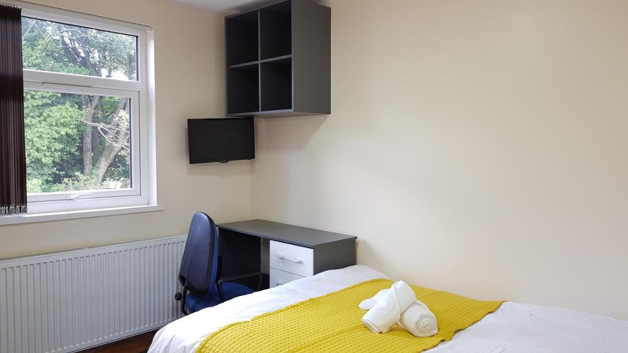 Double Ensuite Rooms Near City Centre Бирмингам Екстериор снимка