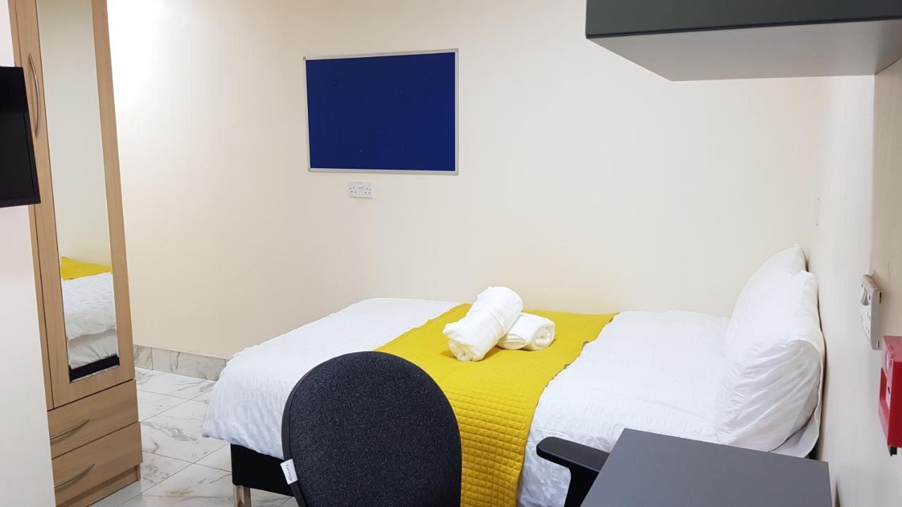 Double Ensuite Rooms Near City Centre Бирмингам Екстериор снимка