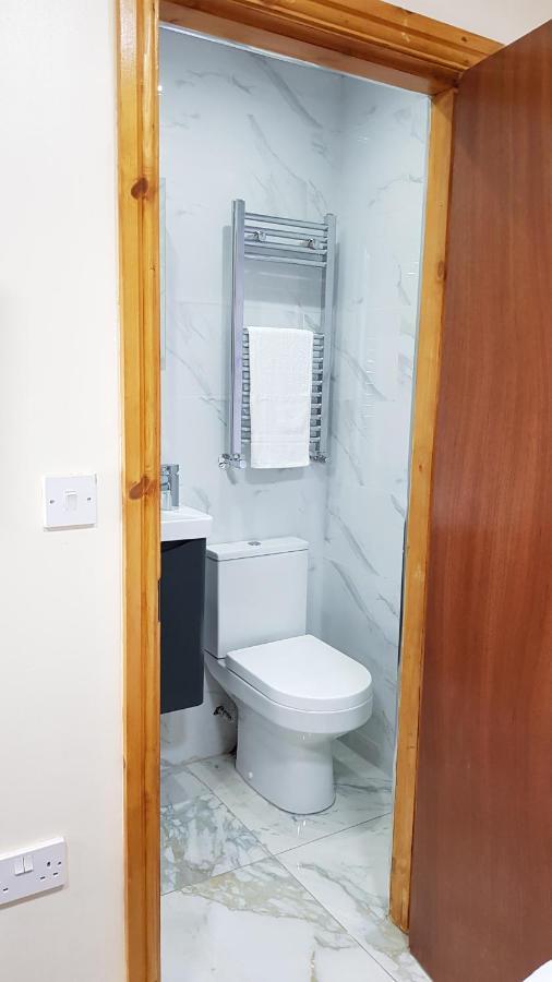 Double Ensuite Rooms Near City Centre Бирмингам Екстериор снимка