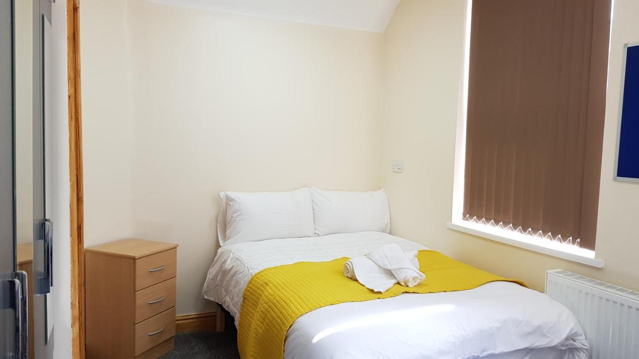 Double Ensuite Rooms Near City Centre Бирмингам Екстериор снимка