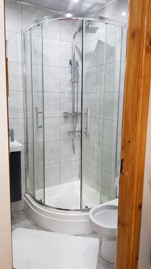 Double Ensuite Rooms Near City Centre Бирмингам Екстериор снимка