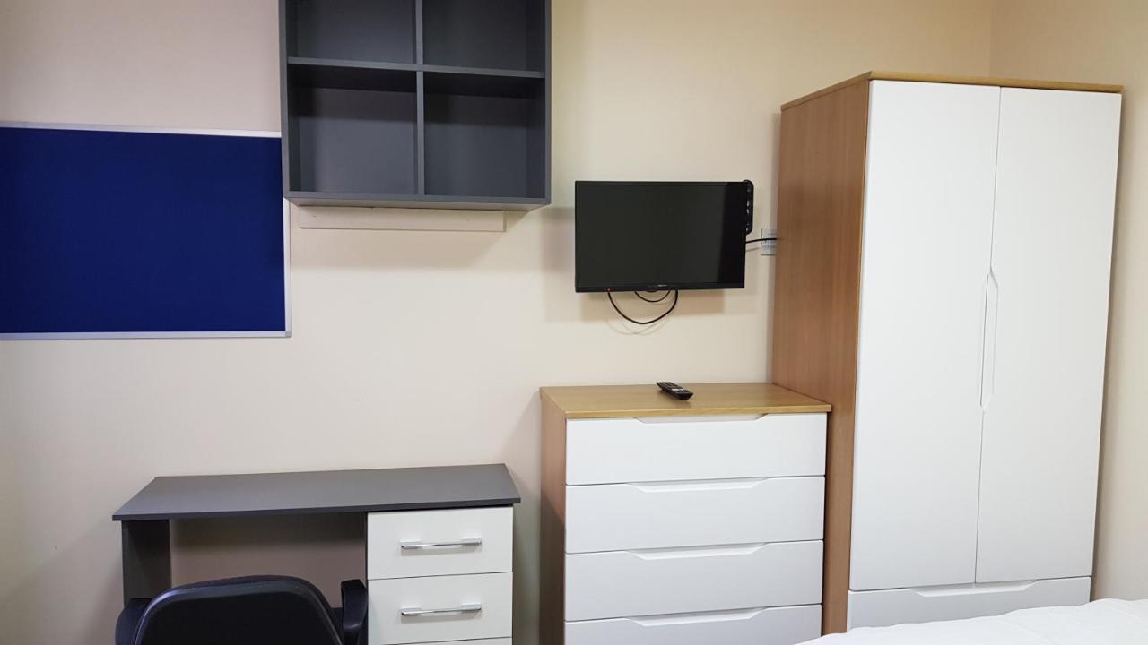 Double Ensuite Rooms Near City Centre Бирмингам Екстериор снимка