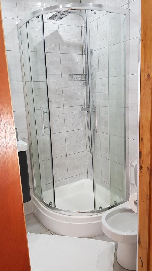 Double Ensuite Rooms Near City Centre Бирмингам Екстериор снимка