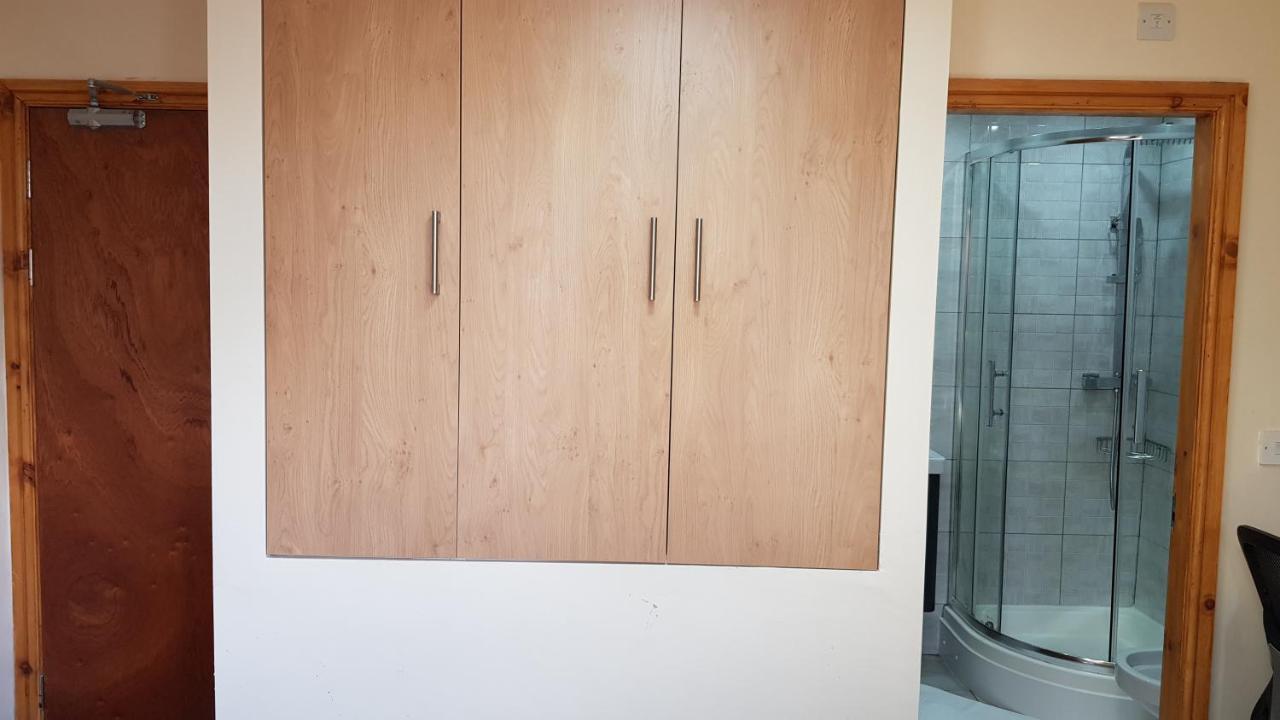 Double Ensuite Rooms Near City Centre Бирмингам Екстериор снимка